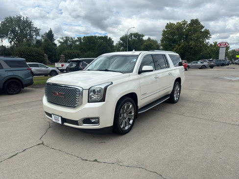 Used 2015 GMC Yukon XL Denali w/ Open Road Package image 2