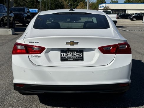 New 2025 Chevrolet Malibu LS image 3