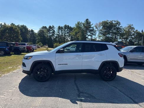 New 2025 Jeep Compass Latitude w/ Convenience Group image 2