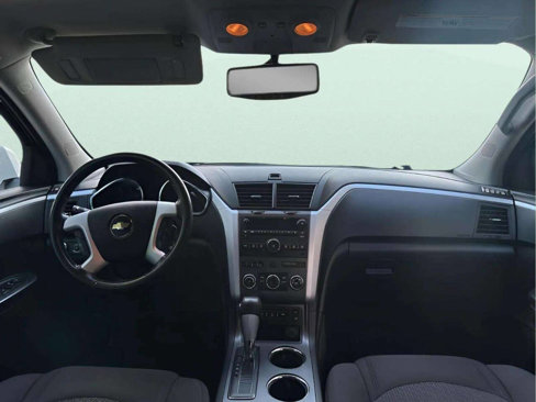 Used 2012 Chevrolet Traverse LT image 12