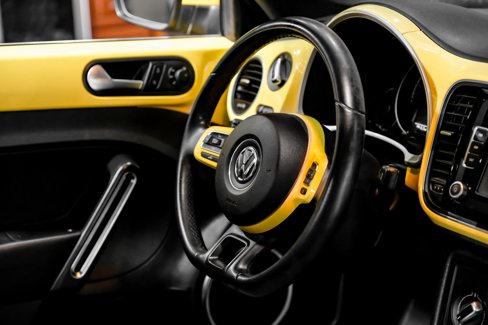 Used 2014 Volkswagen Beetle TDI image 19
