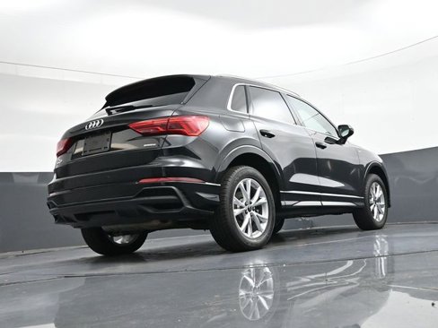 Used 2023 Audi Q3 2.0T Premium image 29