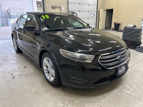 Used 2015 Ford Taurus SEL w/ Equipment Group 201A image 3