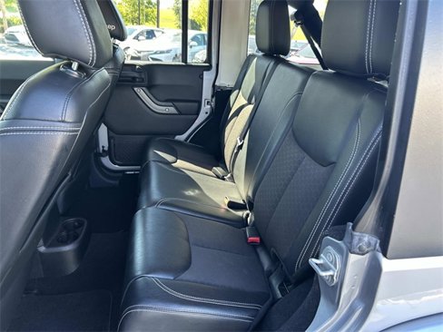 Used 2016 Jeep Wrangler Unlimited Sport image 16