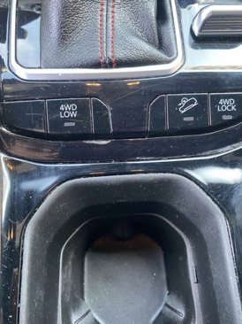 Used 2023 Jeep Compass Trailhawk image 32