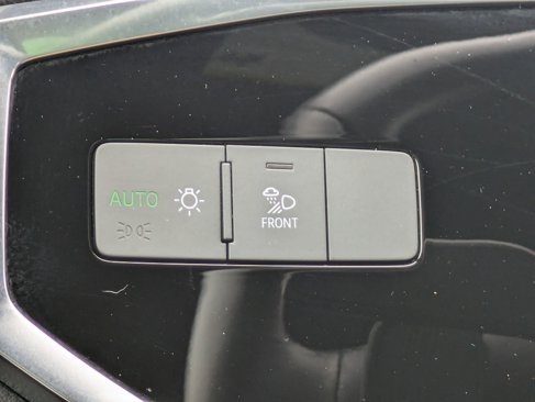 Used 2023 Audi Q3 2.0T Premium image 17
