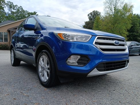 Used 2019 Ford Escape SE image 4