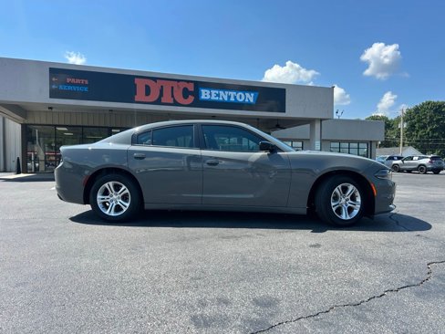 Used 2023 Dodge Charger SXT image 3