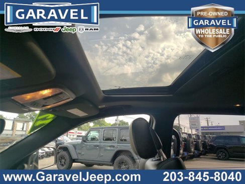 Used 2017 Jeep Grand Cherokee Limited image 37