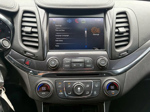 Used 2014 Chevrolet Impala LT image 23