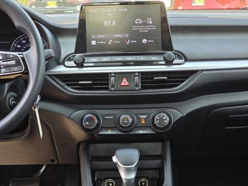 Used 2022 Kia Forte LXS image 22