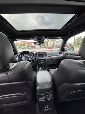 Used 2018 Chrysler 300 S image 16