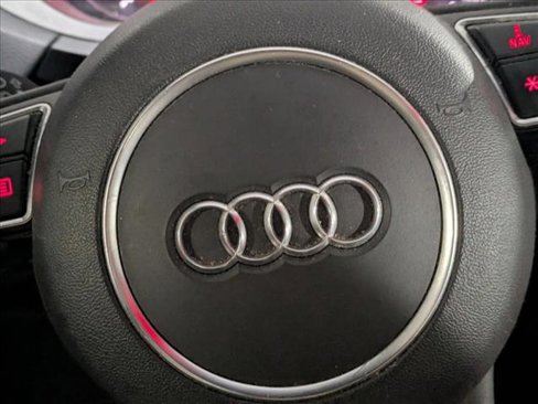 Used 2018 Audi Q3 2.0T Premium w/ Convenience Package image 13