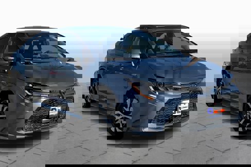 Used 2021 Toyota Corolla LE image 2