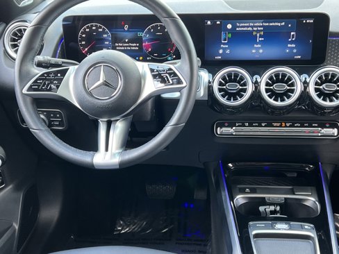 Used 2024 Mercedes-Benz GLB 250 4MATIC image 15