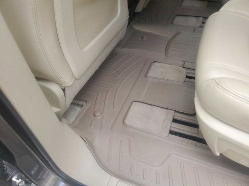 Used 2010 Buick Enclave CXL image 24