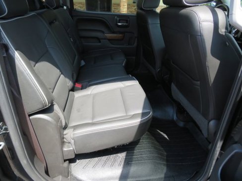Used 2017 Chevrolet Silverado 1500 High Country image 35