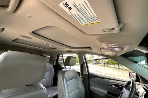 Used 2019 Chevrolet Traverse LT w/ LT Premium Package image 13