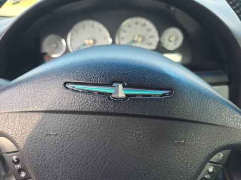 Used 2003 Ford Thunderbird image 30