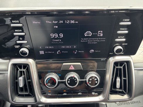 Used 2023 Kia Sorento LX image 32