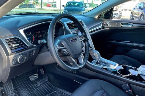 Used 2016 Ford Fusion SE w/ Equipment Group 201A image 14