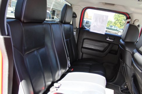 Used 2009 HUMMER H3T Luxury image 21
