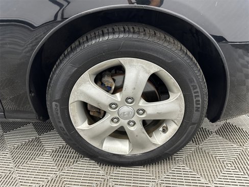 Used 2010 Hyundai Elantra SE image 12