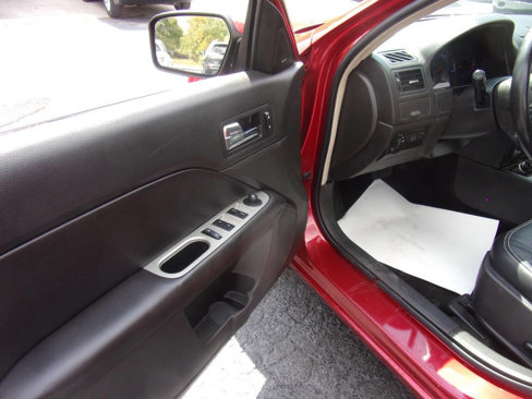 Used 2012 Ford Fusion SEL image 17