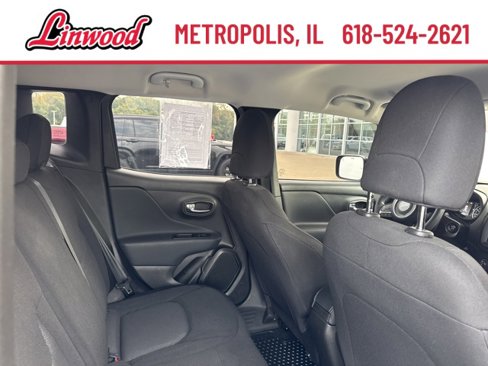 Used 2022 Jeep Renegade Sport image 11
