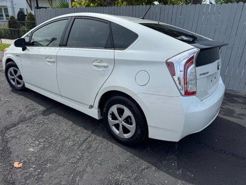 Used 2015 Toyota Prius Four image 10