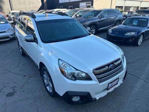 Used 2013 Subaru Outback 2.5i Limited image 3
