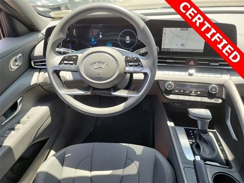Certified 2024 Hyundai Elantra SEL image 3