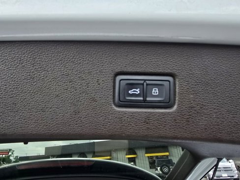 Used 2017 Audi Q7 3.0T Premium Plus image 27