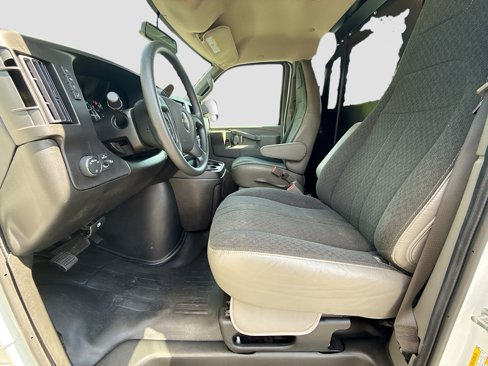 Certified 2023 GMC Savana 2500 w/ Driver Convenience Package image 19