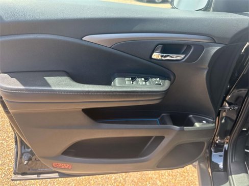 Used 2019 Honda Ridgeline Sport image 22