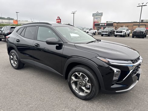 New 2025 Chevrolet Trax LT w/ LT Convenience Package image 3
