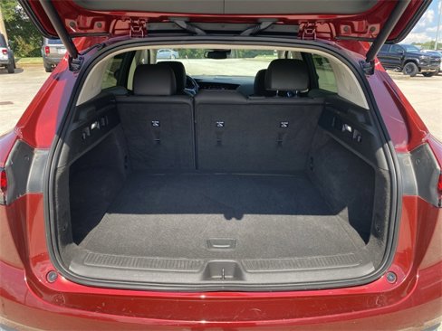 Used 2023 Buick Envision Essence image 30