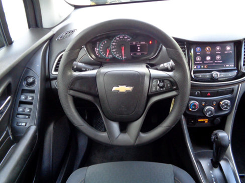 Used 2018 Chevrolet Trax LS image 31
