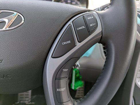 Used 2013 Hyundai Elantra SE image 19