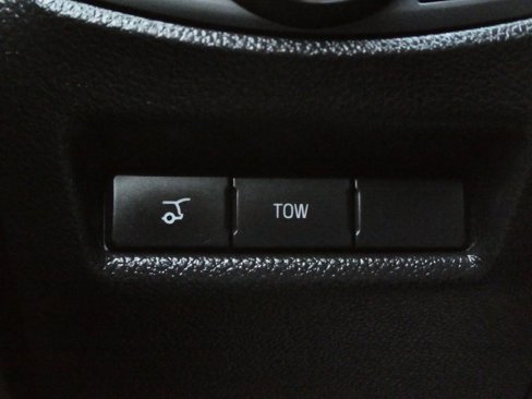 Used 2017 Ford Explorer XLT w/ Equipment Group 202A image 16