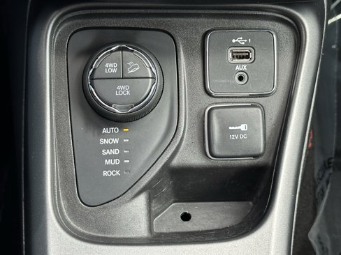 Used 2021 Jeep Compass Trailhawk image 29