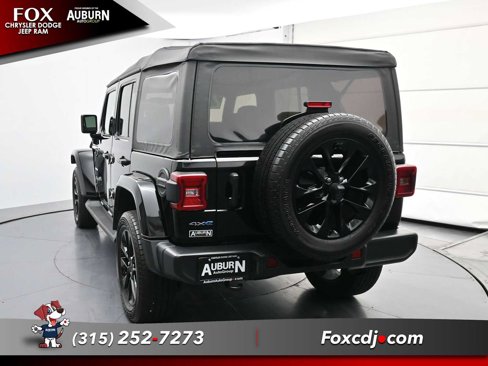 Used 2021 Jeep Wrangler Sahara w/ Cold Weather Group image 12