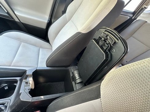 Used 2017 Toyota RAV4 XLE image 26
