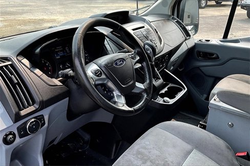 Used 2018 Ford Transit 250 130 Low Roof image 5