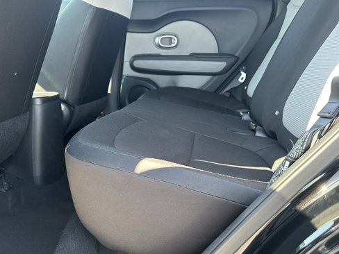 Used 2015 Kia Soul image 20