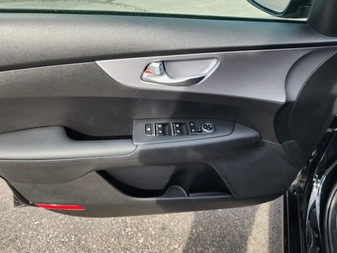 Used 2024 Kia Forte LX image 16