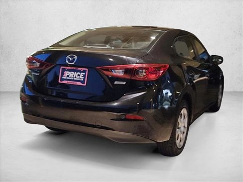 Used 2018 MAZDA MAZDA3 Sport image 3