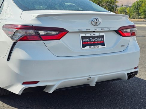 Used 2024 Toyota Camry SE image 7