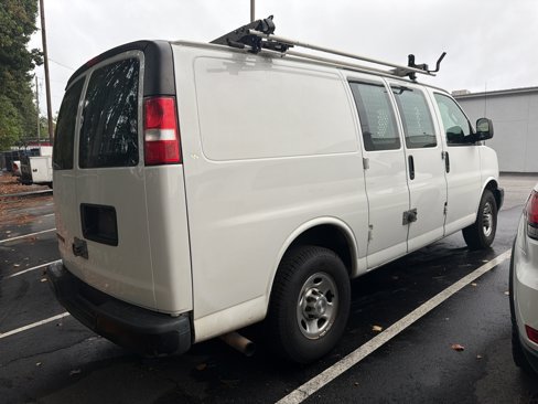 Used 2018 Chevrolet Express 2500 w/ Driver Convenience Package image 4