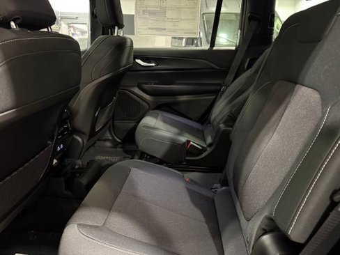 New 2025 Jeep Grand Cherokee L Laredo w/ Luxury Tech Group I image 7